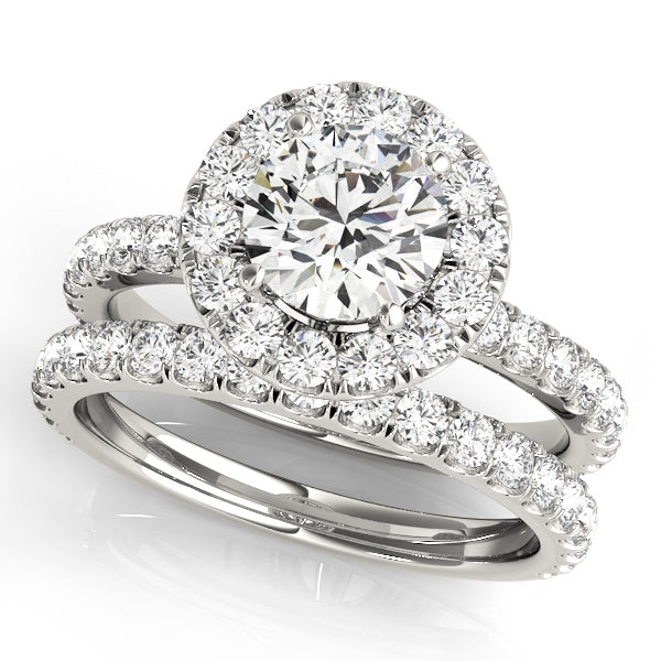 Round Diamond Halo Engagement Ring