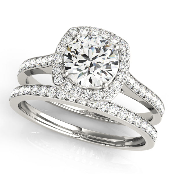 Diamond Halo Engagement Ring in Premium Setting