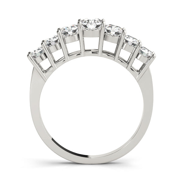 Round Diamond Wedding Ring in Premium Metals
