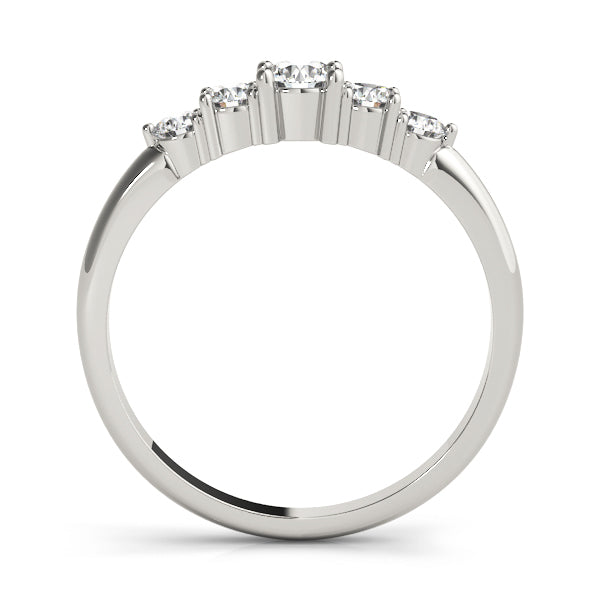 Round Diamond Wedding Ring in Premium Metals