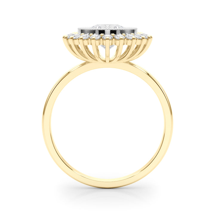 ENGAGEMENT RING ROUND CENTER