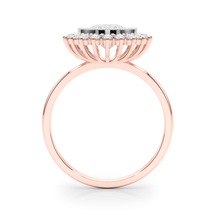 ENGAGEMENT RING ROUND CENTER