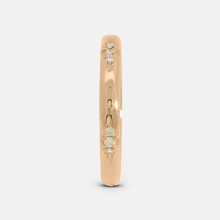 Diamond Cluster Rounded Band