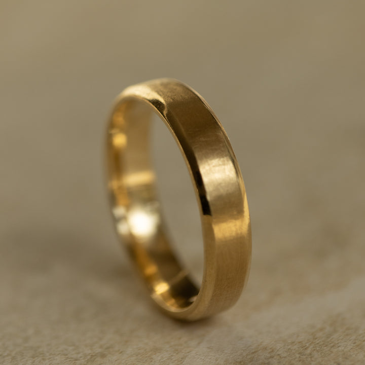 Beveled Edge Brushed Cigar Band 4mm