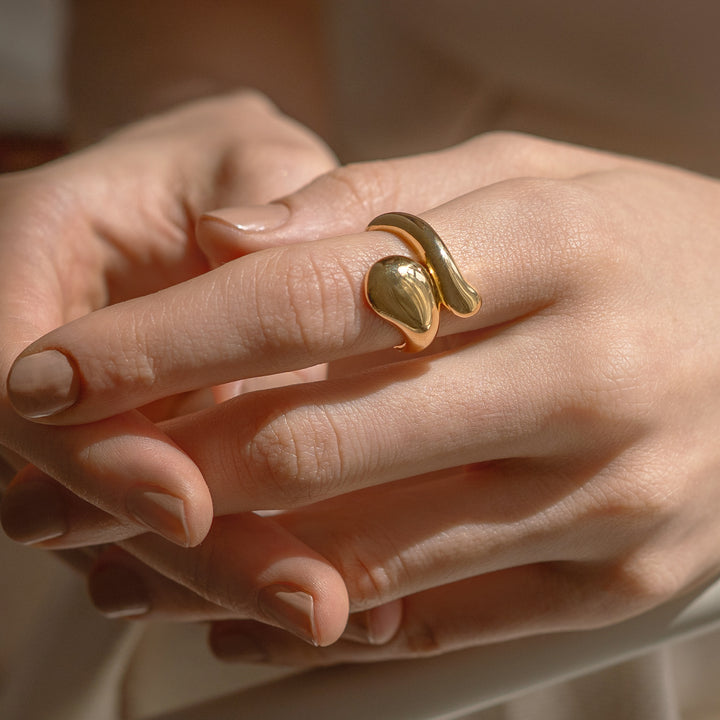Chunky Huggy Ring