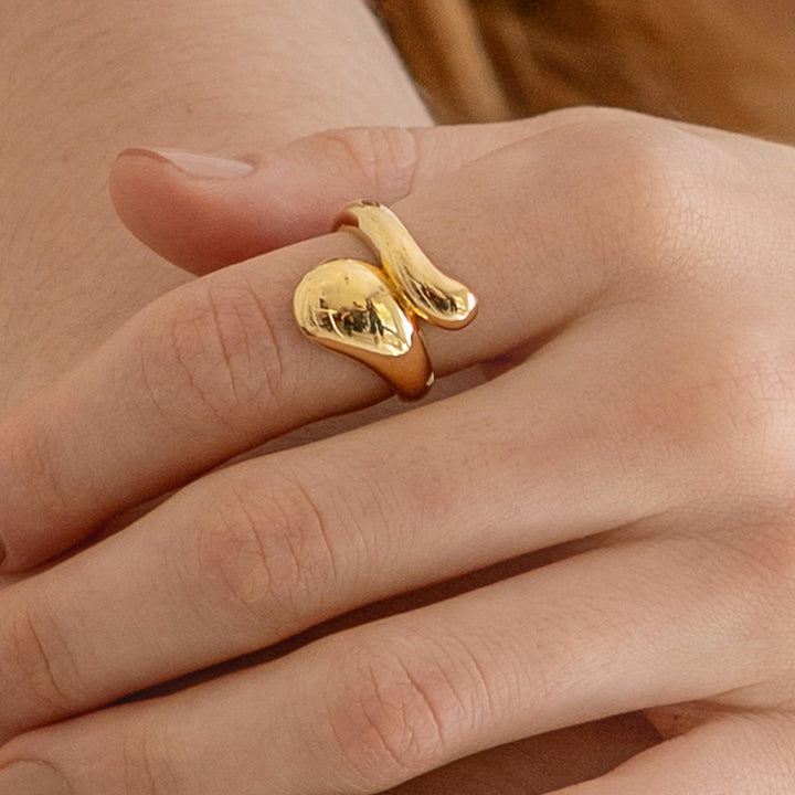 Chunky Huggy Ring
