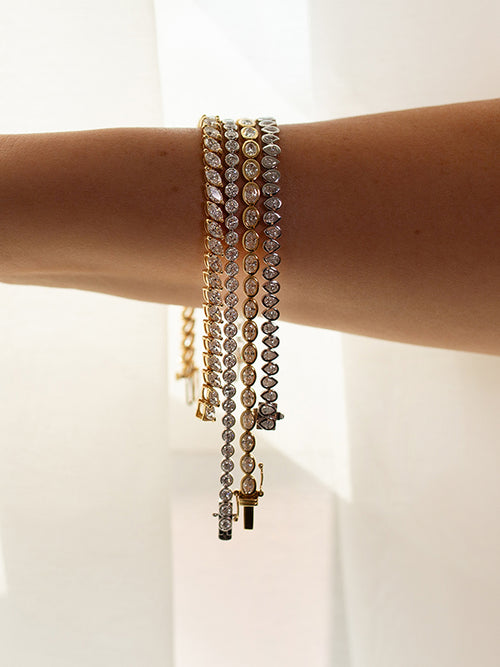 SHOP BRACELET