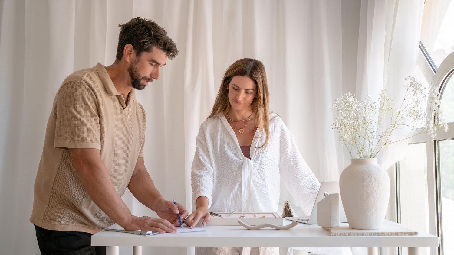 Promo Grid Background