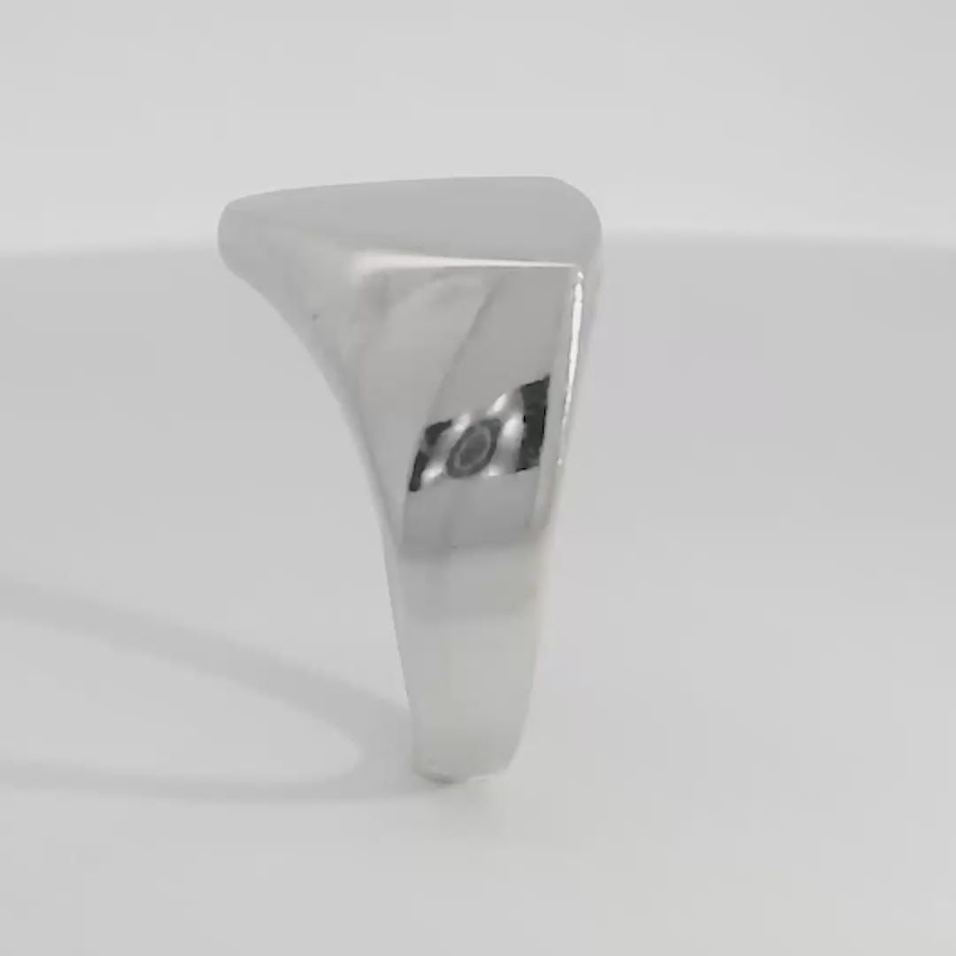 Tri Solid Signet Ring