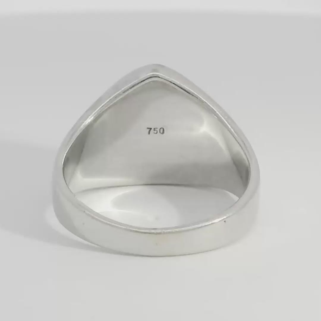 Tri Solid Signet Ring