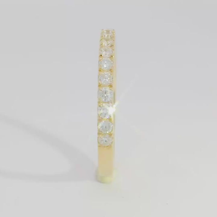 Half Pave Diamond Band (0.38tcw)